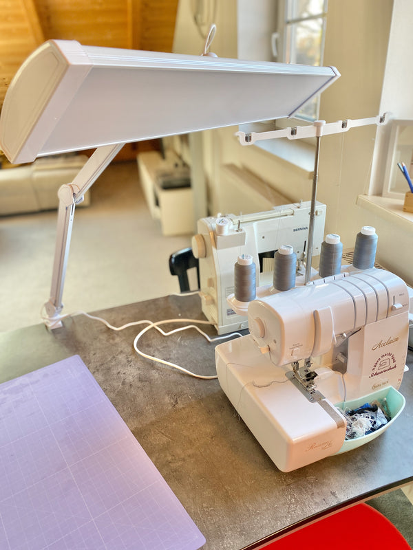 LED Näh, Arbeits- und Tischleuchte | weiß | 540 LED | dimmbar | Tischklemme
