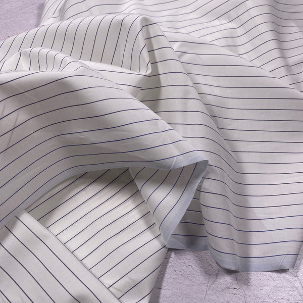 Deadstock aus Italien | Stoffstück: 1,30 m und 1,10 m | Baumwolle | weiß/grau gestreift | 100 % Baumwolle