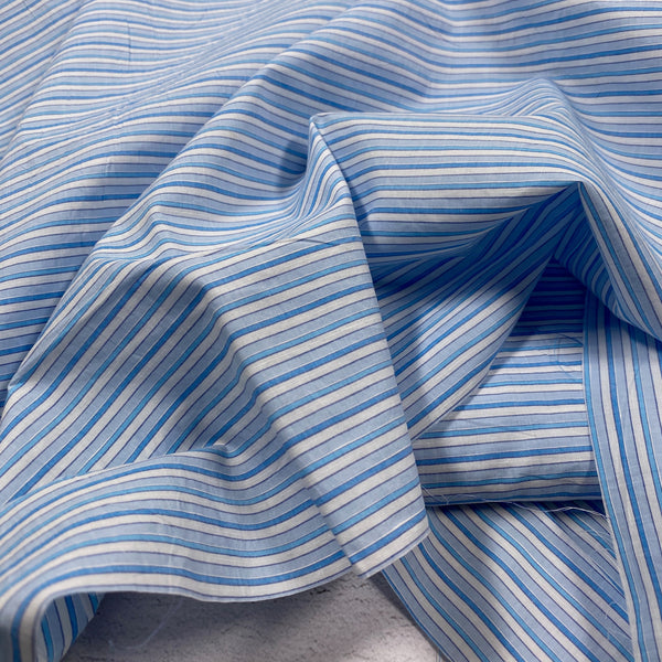 Deadstock aus Italien | Stoffstücke 2 m und 2,50 m | Baumwolle-Leinen | blau gestreift | 85% Baumwolle 15 % Leinen